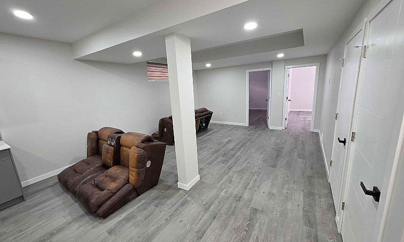 2 Bedroom Basement F...