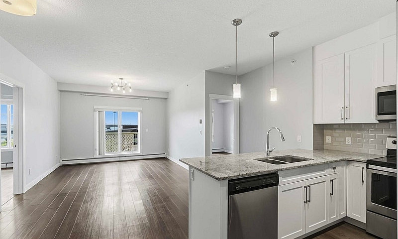 2 Bed 2 Bath Apart F...