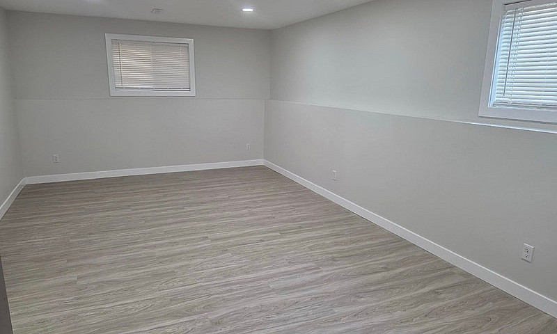 2 Bed 1 Bath New Sui...