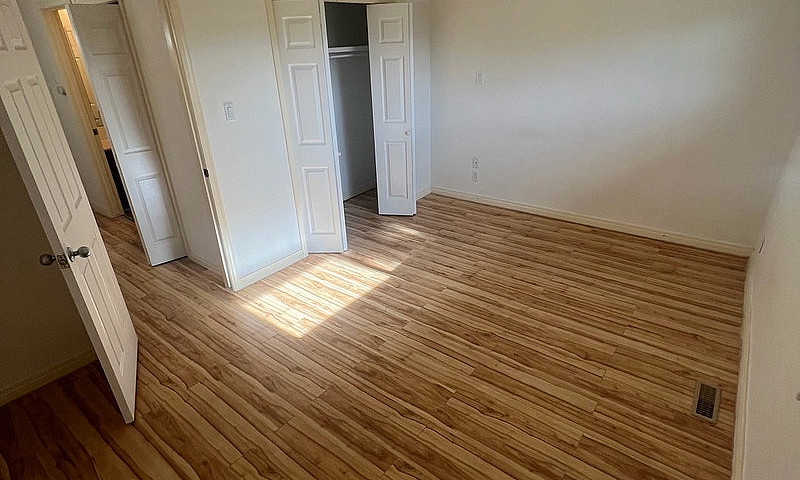 Spacious  2 Bedroom ...