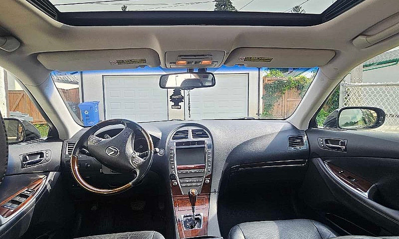 Lexus Es350...