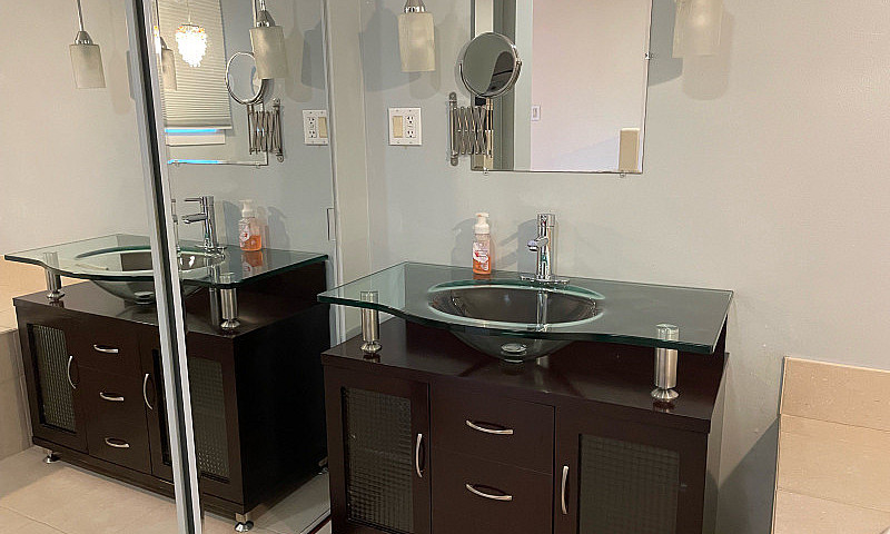 Beautiful 2 Bedroom ...