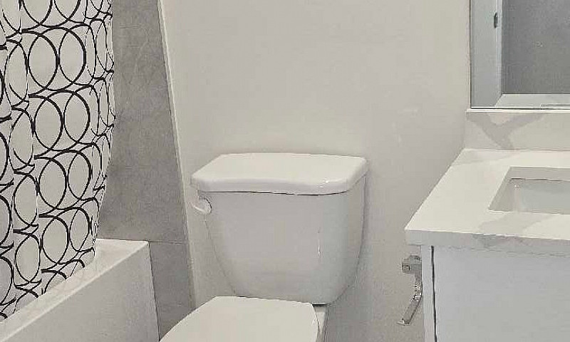 2 Bedroom Basement S...
