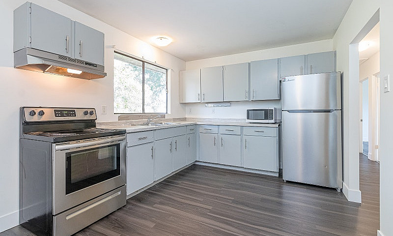 1400 Townsite Road, ...