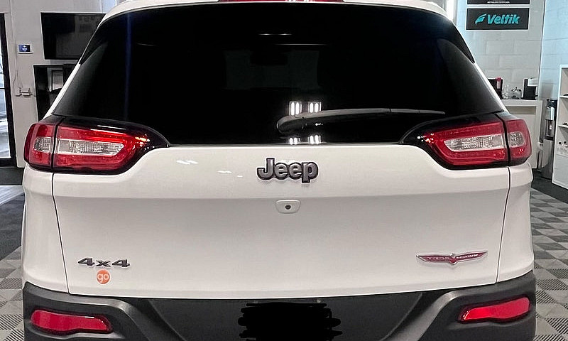 Jeep Cherokee Trailh...