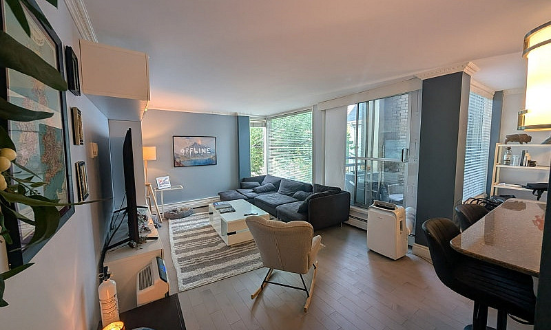 2 Bedroom Downtown C...