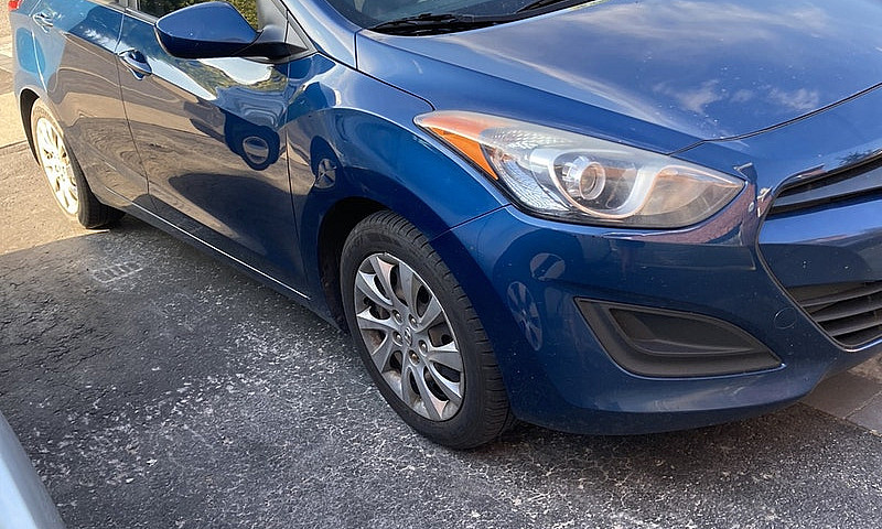 2014 Hyundai Elantra...