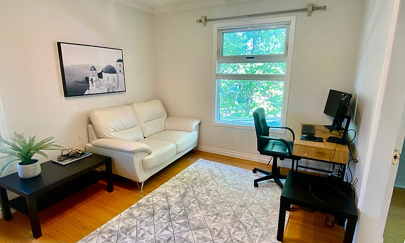 Furnished 1 Bdr Apt/...