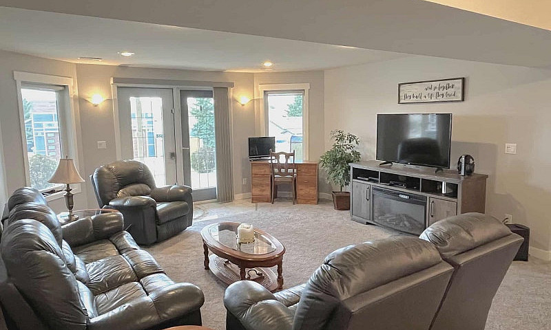 Lac Pelletier Home F...