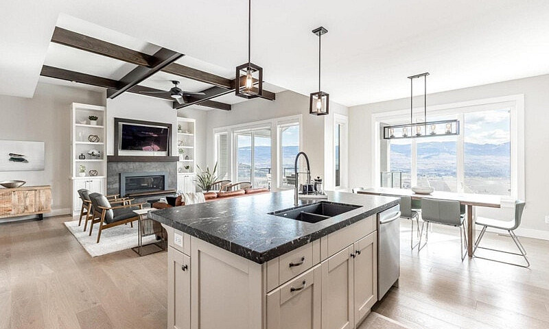 4 Bed 3 Bath Single ...