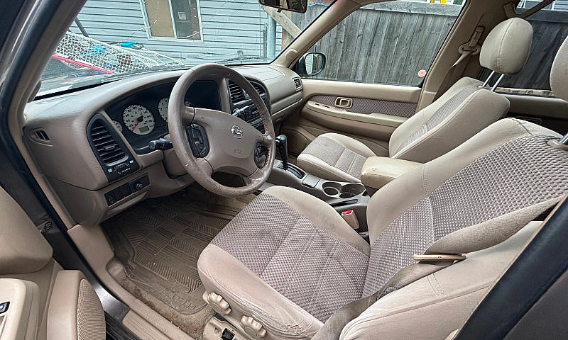 2002 Nissan Pathfind...