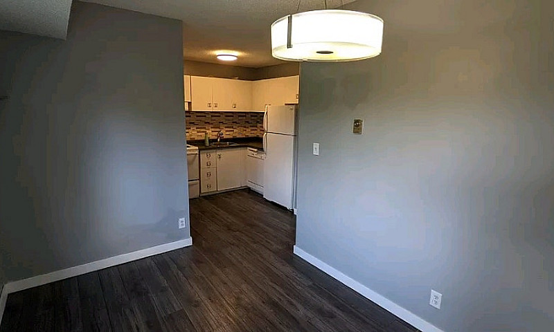 St Vital Townhouse S...