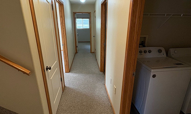 4 Bedrooms, 2 Bathro...
