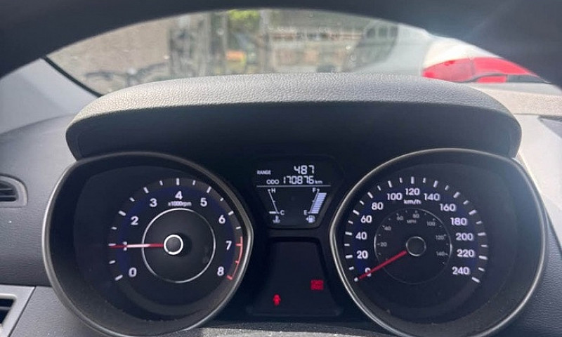 2012 Hyundai Elantra...