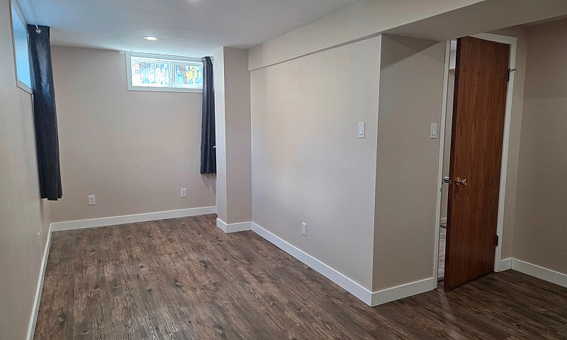 2 Bedroom 1 Bathroom...