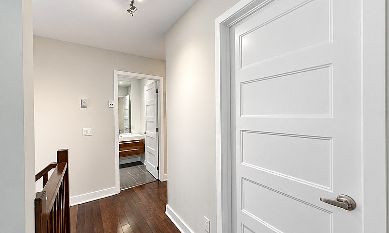 Condo For Sale In Gr...