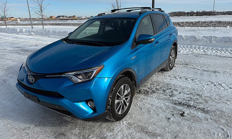2017 Toyota Rav-4 Hy...