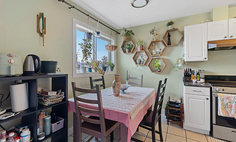 2 Bedroom, 1 Bathroo...