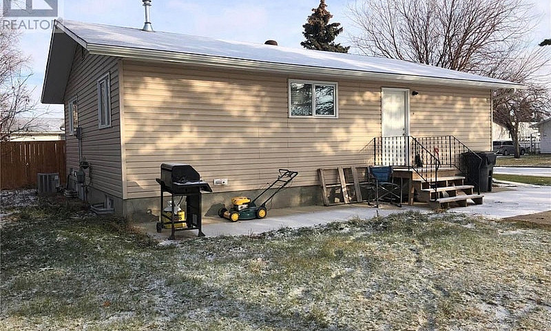 3 Bedroom Bungalow I...