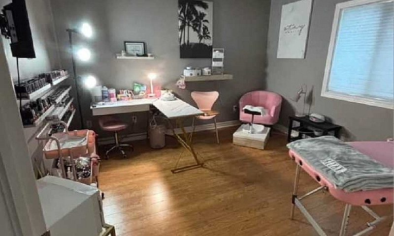Rare Barrhaven 2 Bed...