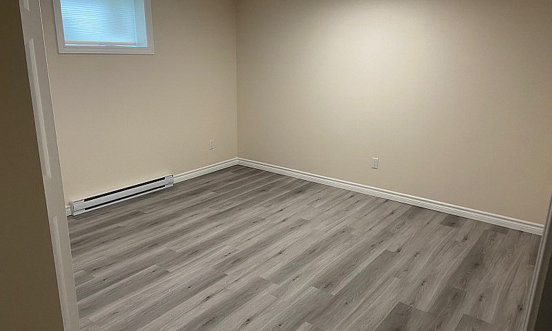 Modern 4 Bedroom Apa...