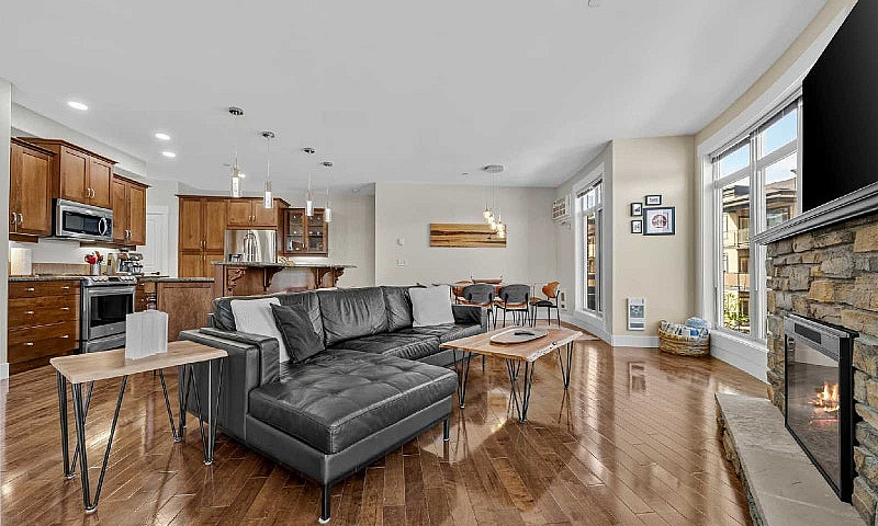 2 Bed 2 Bath Apartme...