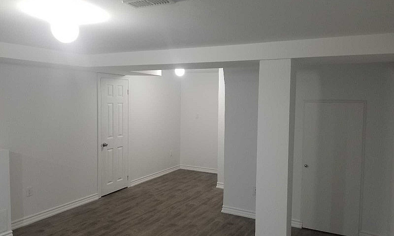 Studio Basement For ...