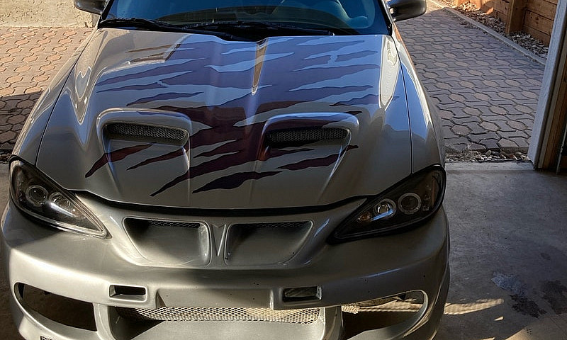 2000 Pontiac Grand A...