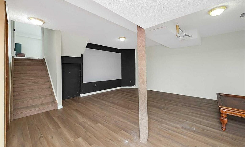 Spacious 4-Bedroom, ...
