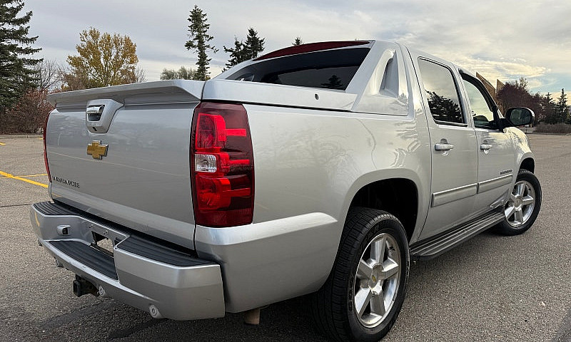 2013 Chevrolet Avala...