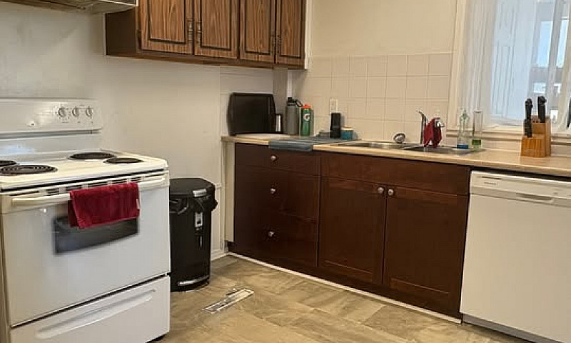 Partly Furnished 4 B...