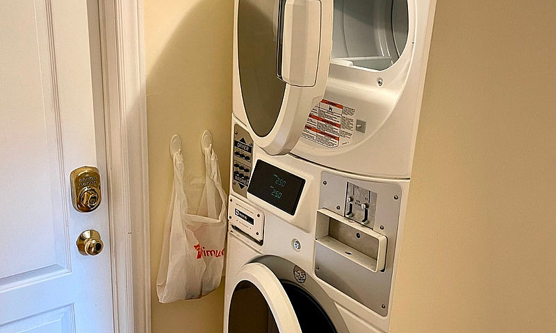 Furnished 2Bd Baseme...