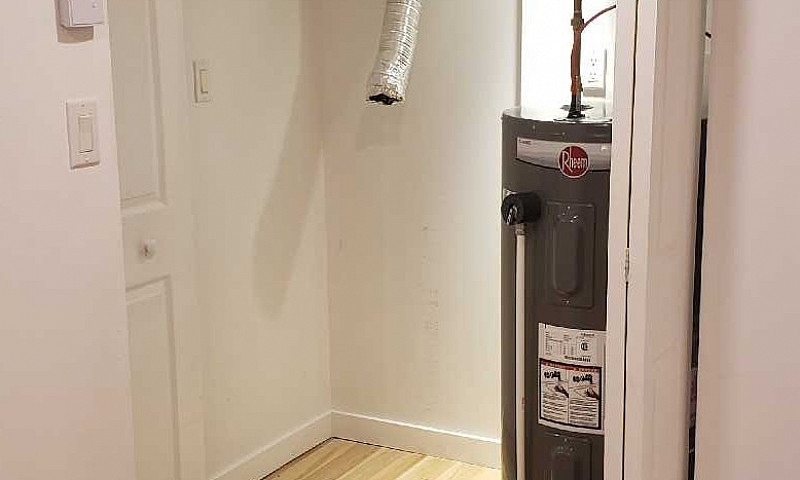 Large 2 Bed 1 Bath H...