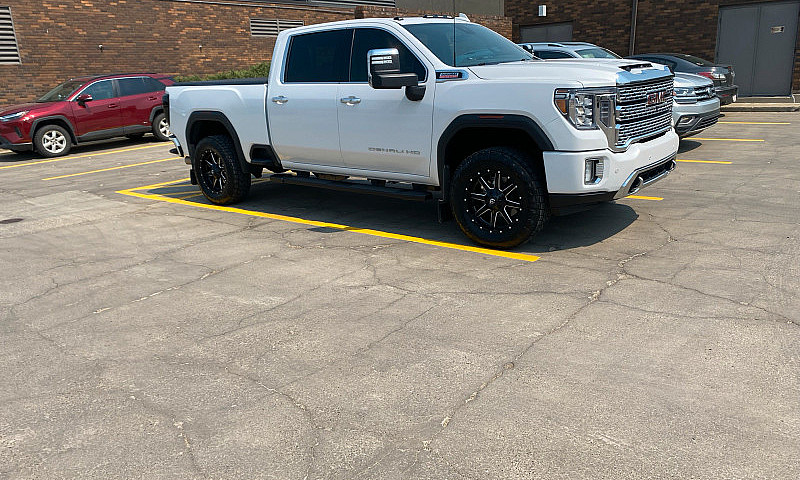 2022 Gmc 3500 Denali...
