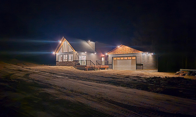 Cabin At Mcphee Lake...