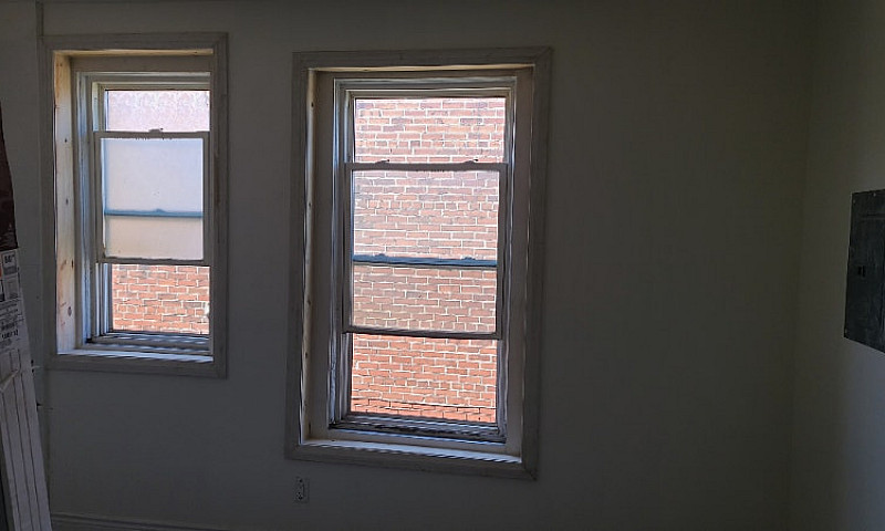 Top Floor, One Bdrm+...