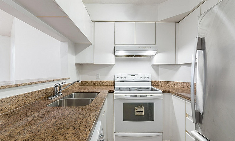 2 Large Bedroom Cond...