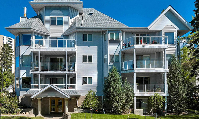 Fully Renovated Exec...