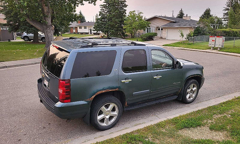 Chevrolet Tahoe...