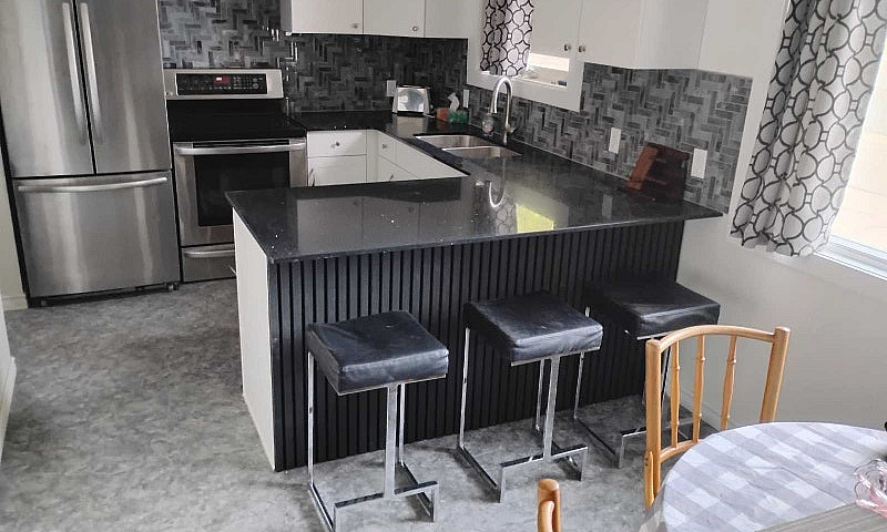 House For Sale/Sherw...