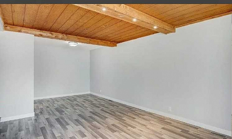 Townhouse For Sale ...