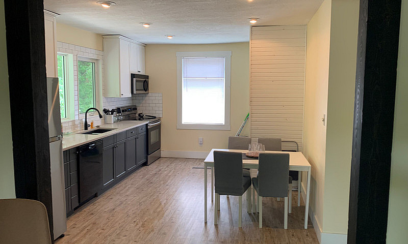 Charming 4 Bedroom 2...