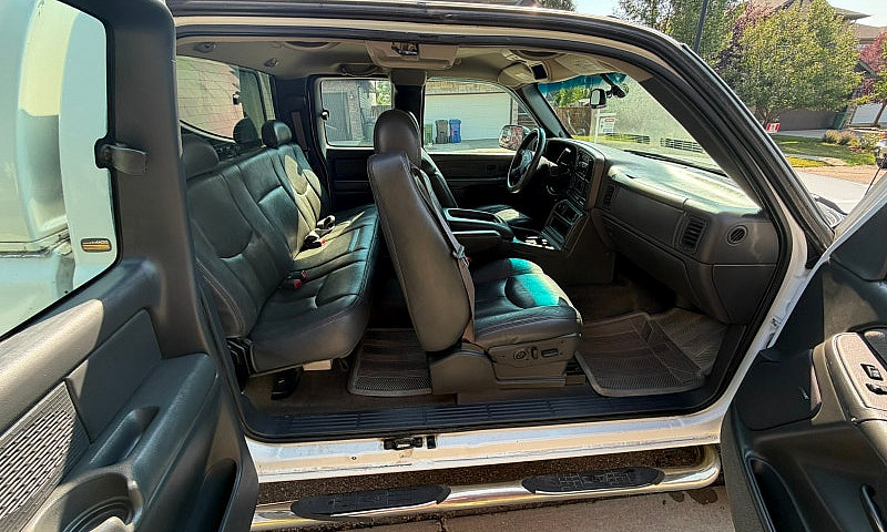 Chevy Silverado 2500...