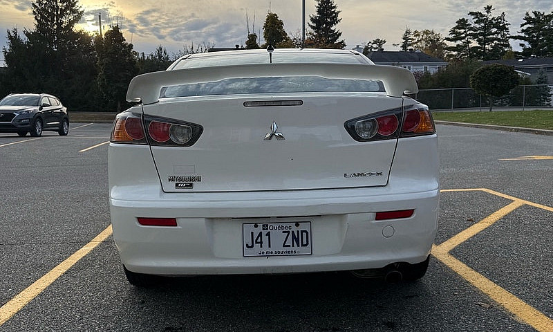 Mitsubishi Lancer...