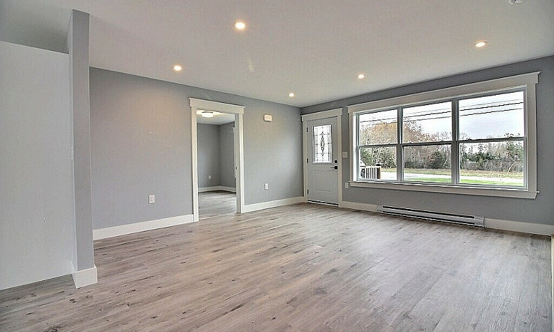 Stewiacke: New Const...