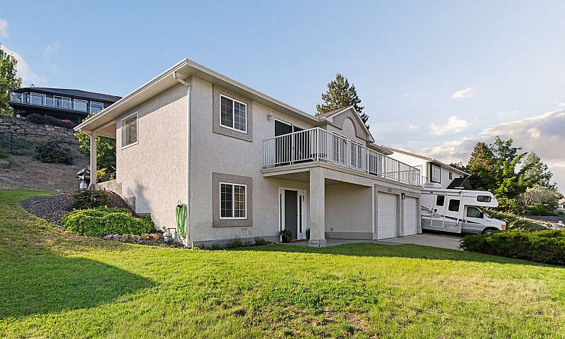 Lake-View Home, Larg...