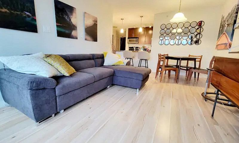 Fully Furnished 1Bed...