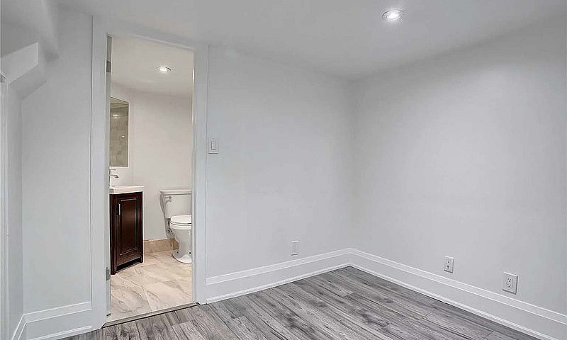 2-Bed, 2-Bath Lower ...