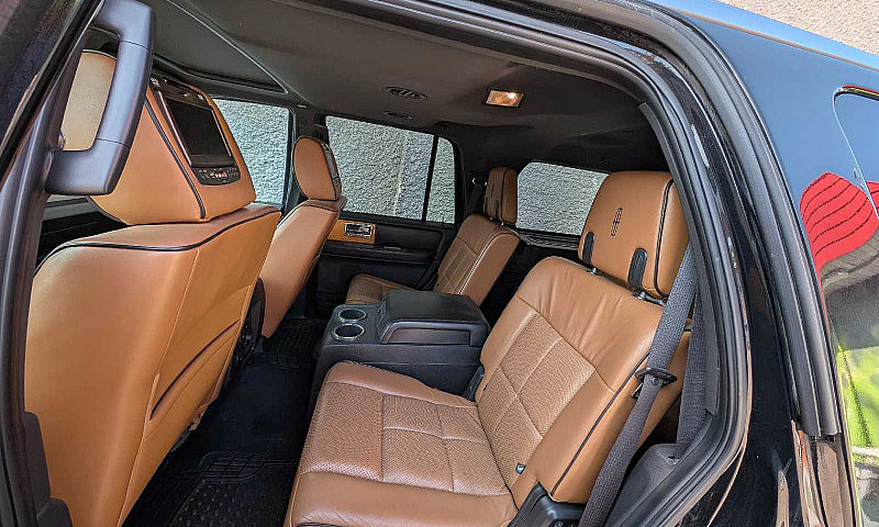 2013 Lincoln Navigat...