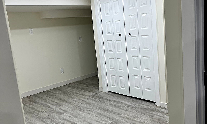 1Bhk Entire Basement...